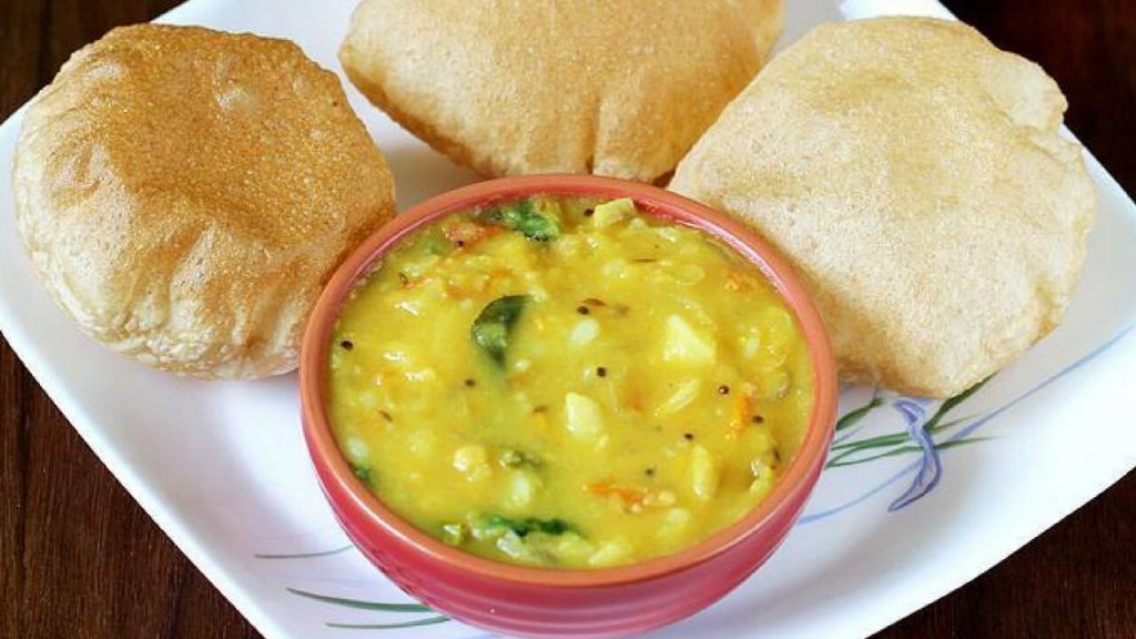 Aloo Tamatar And Poori_ Best Indian Breakfast Recipes
