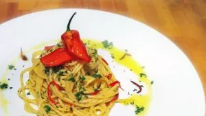 Spaghetti Aglio, Olio e Peperoncino (Garlic, Olive Oil and Chilli Spaghetti)
