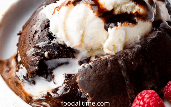 How To Bake Yummy Chocolate Lava Cakes At Home