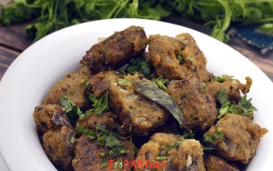 Healthy Onion Bajra Muthiya | Bajra Onion Muthia Recipe | Gujarati Bajra Muthiya