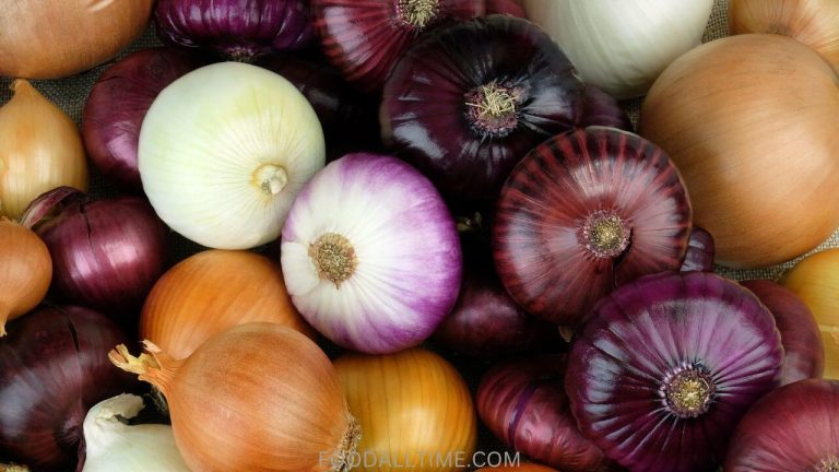 Differences and Benefits of Red Onions Vs White Onions: Exploring the Varied Palette